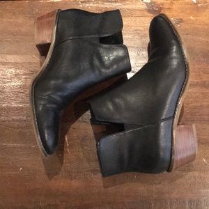 COLE HAAN BLACK BOOTIES